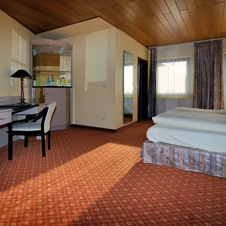 Hotel Zum Backer 3*