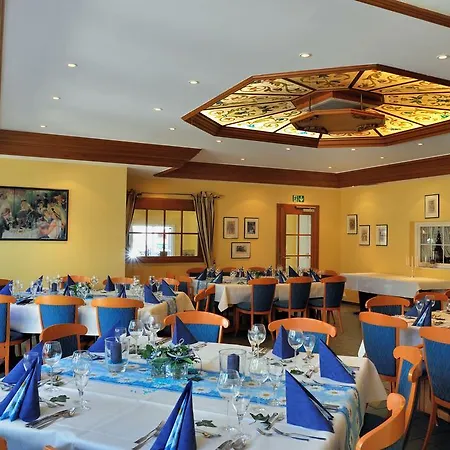 Hotel Zum Backer 3*