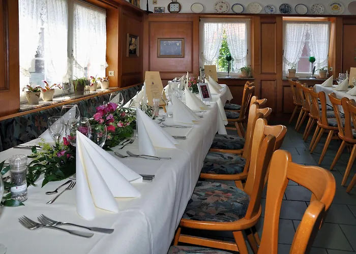 Zum Baecker Hotel Udenhain